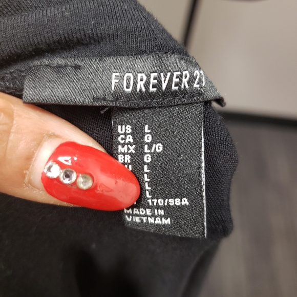 Forever 21 black dress - Picture 5 of 5